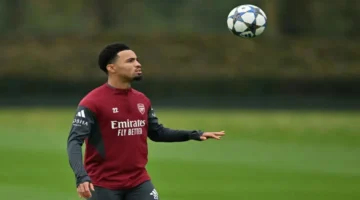 صفقة إعارة محتملة.. بورنموث يستهدف لاعبًا من أرسنال